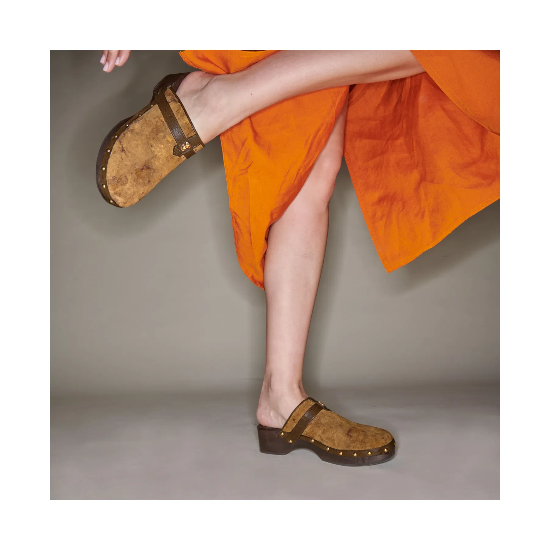 New Claris Virot Sabots Arlette Khaki Leather